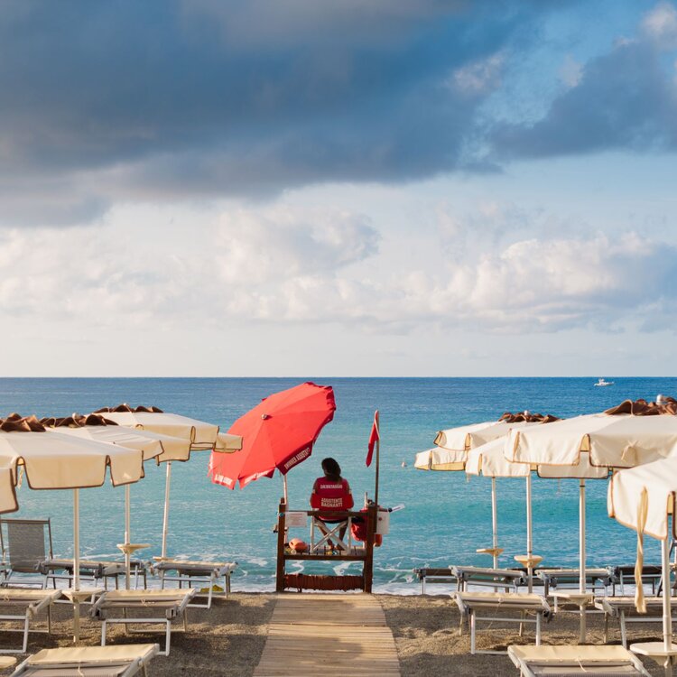 Copia Di Mareespiagge Bagnino Presso Le Spieggie Di Varazze
