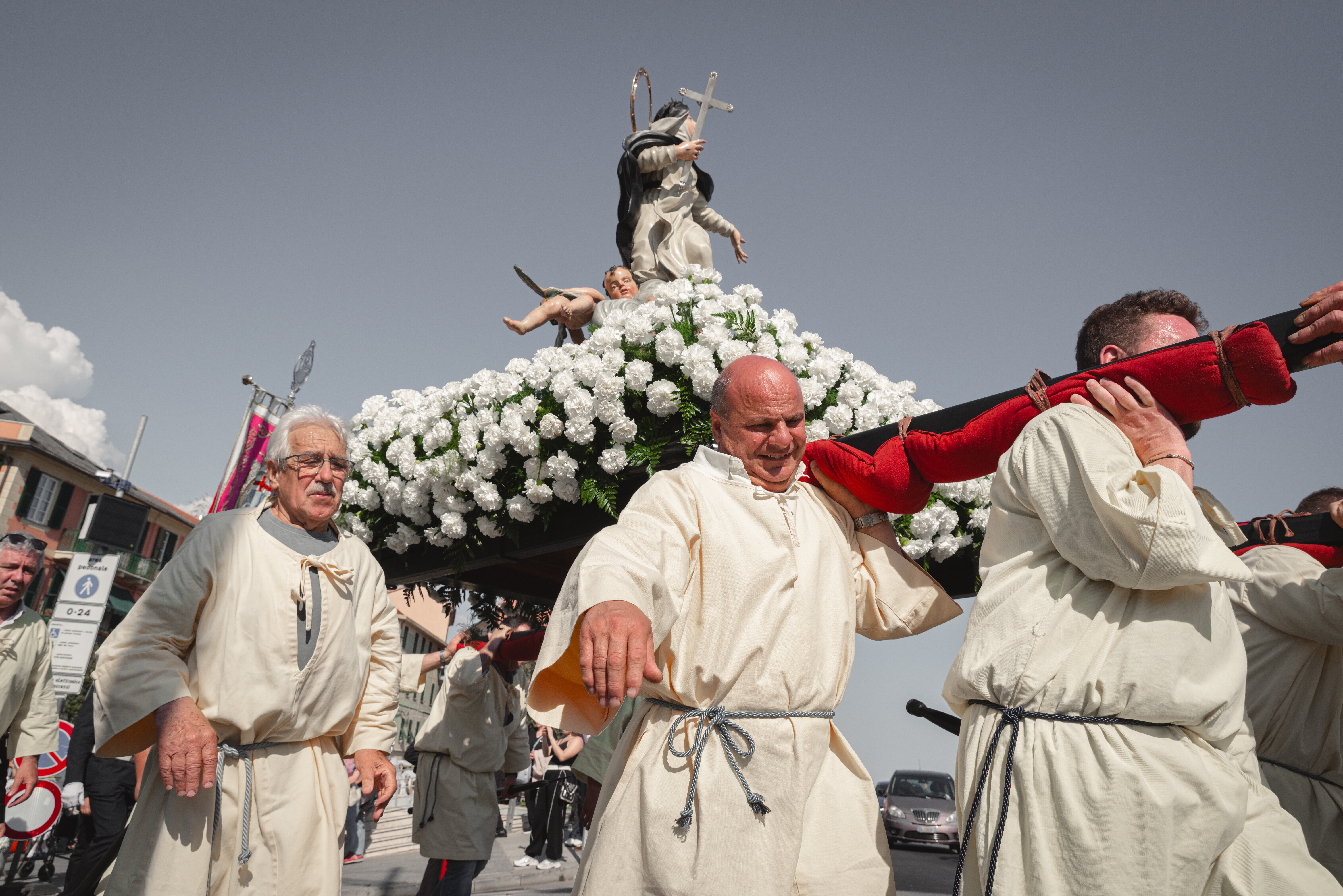 Portatori Della Cassa Di Santa Caterina Durante La Processione