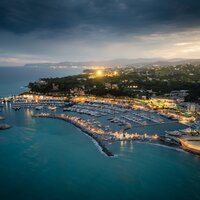 Vista Dal Mare Della Marina Di Varazze